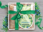 Подарочный набор для тела Beauty Box "Можжевельник"( Крем для рук и ног, Сахарно-солевой скраб, Мыло, Джутовая мочалка)